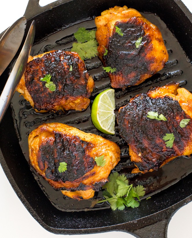 20-minute-sriracha-chicken-thighs